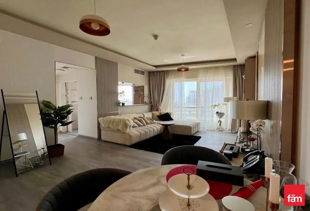 Fully Furnished & Upgraded|Lake View|Reduced Price