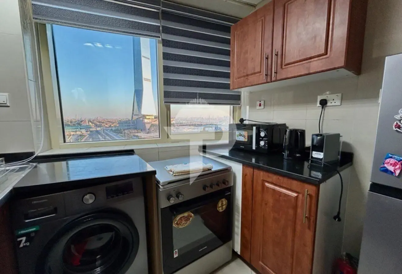 Vacant | Sunset View | Great Amenities