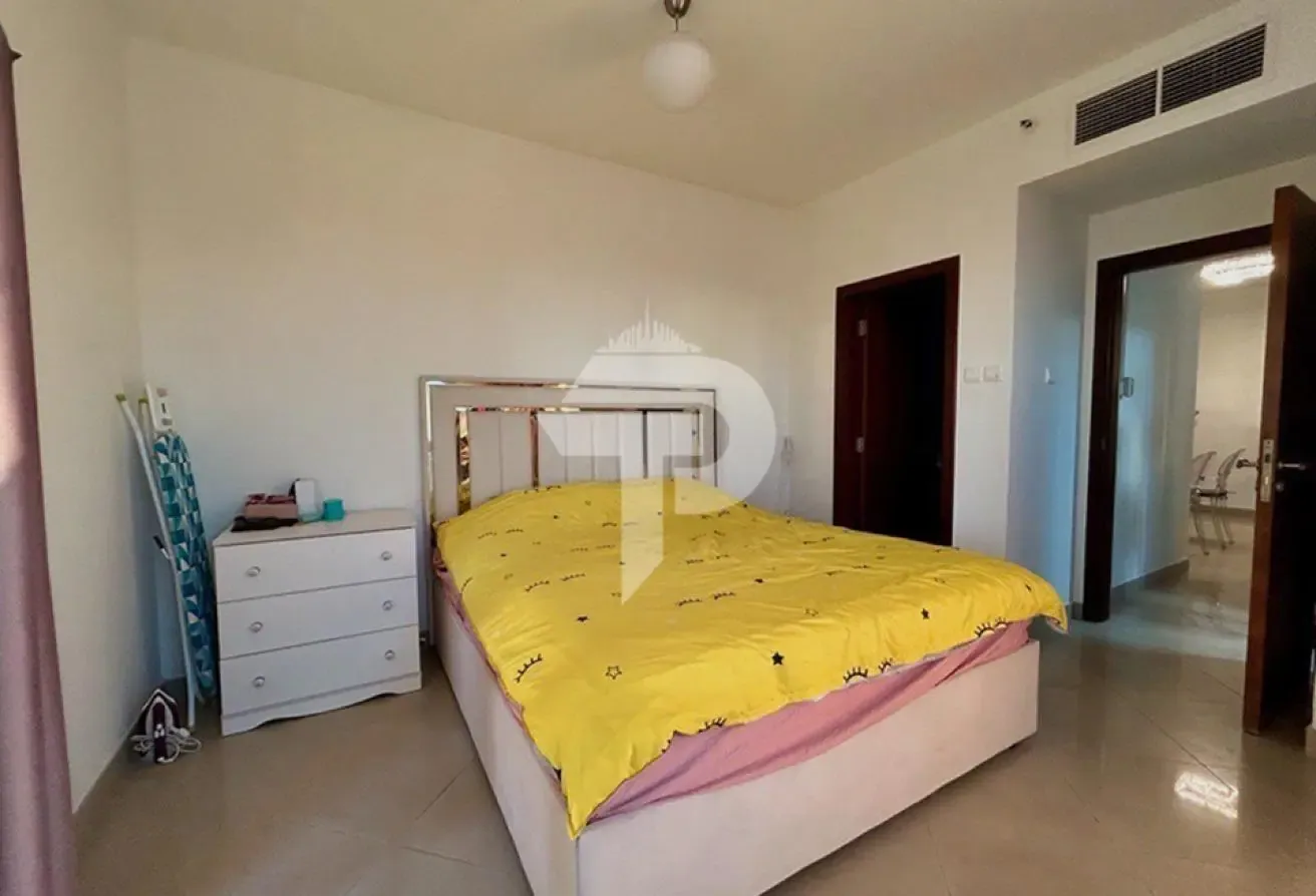 Vacant | Sunset View | Great Amenities