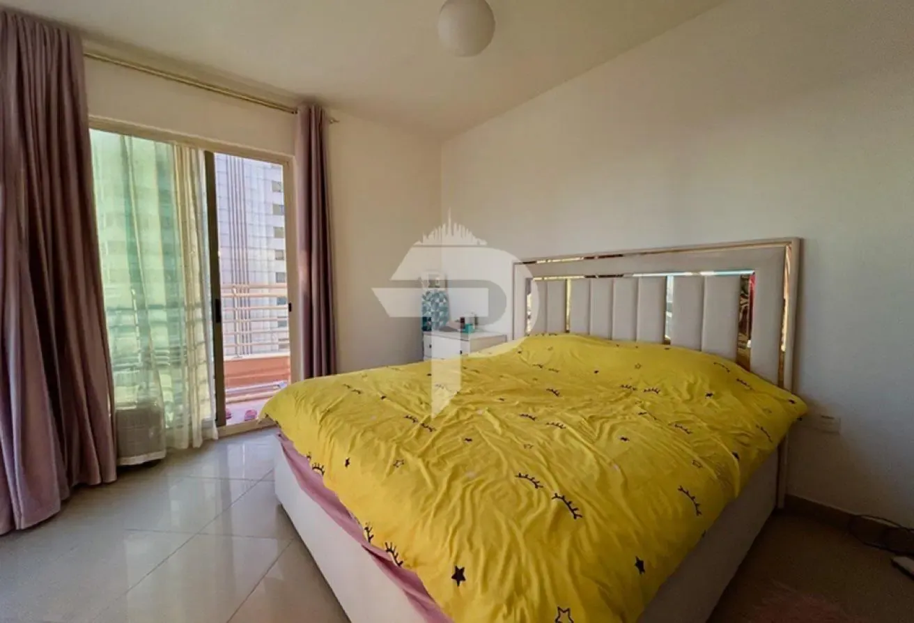Vacant | Sunset View | Great Amenities