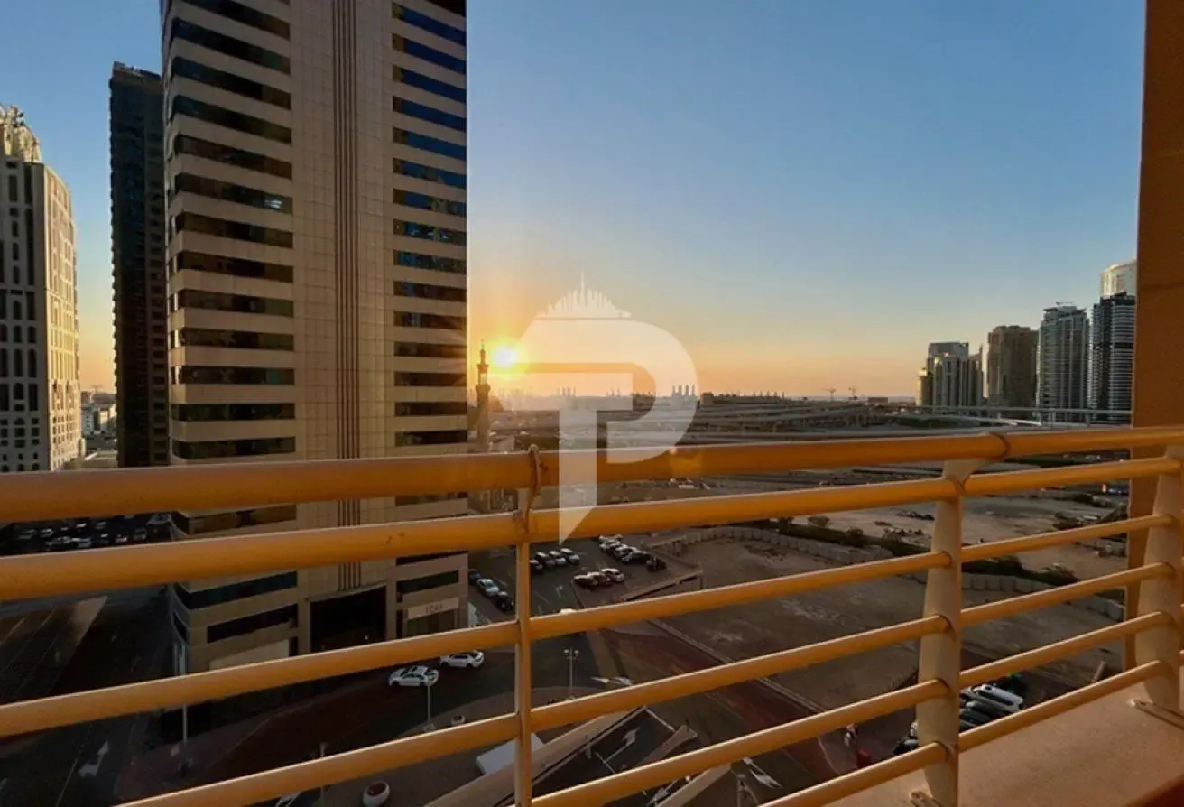 Vacant | Sunset View | Great Amenities