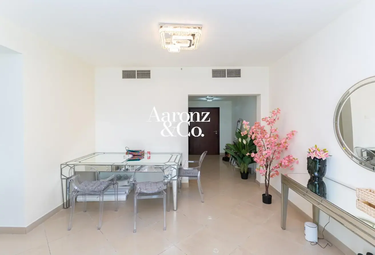 Fully Furnished | VOT | Corner Unit | Balcony