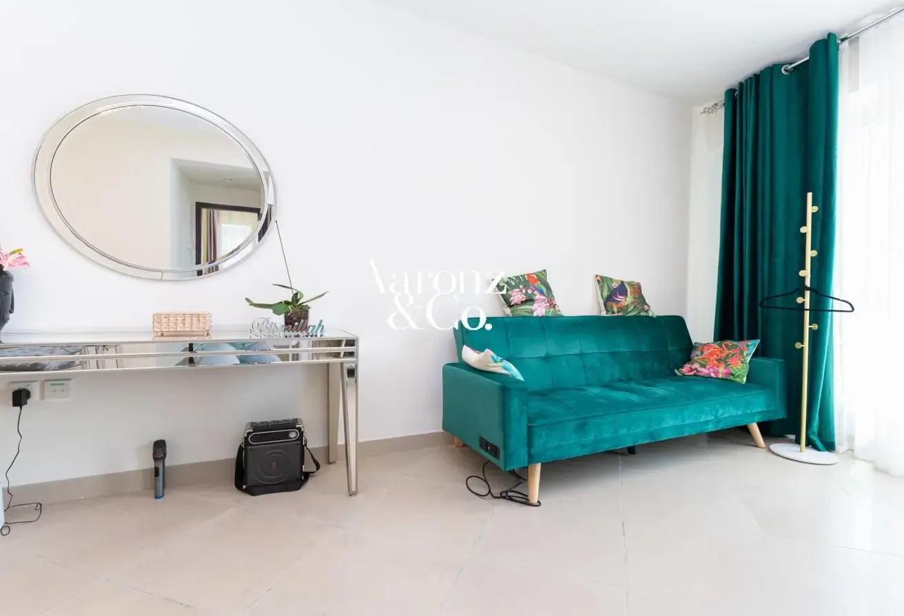 Fully Furnished | VOT | Corner Unit | Balcony