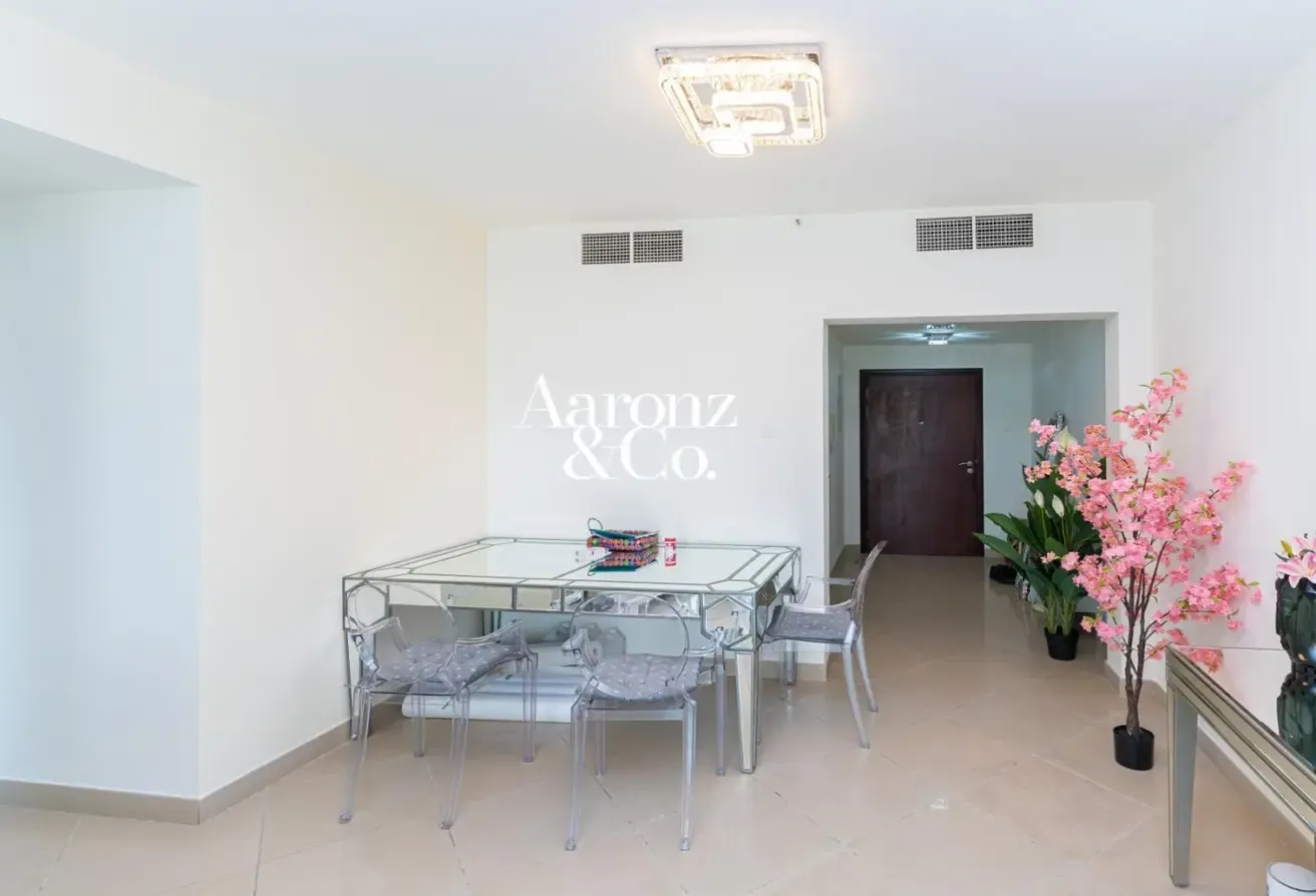 Fully Furnished | VOT | Corner Unit | Balcony
