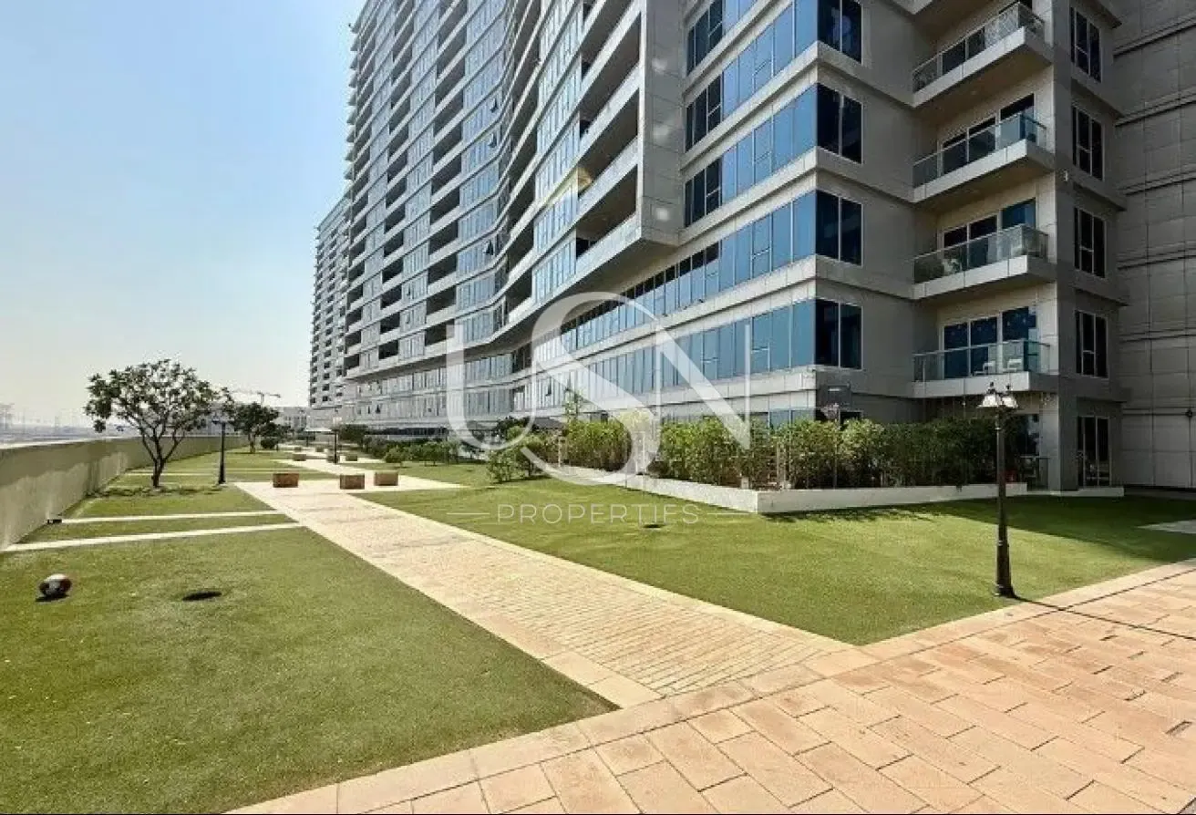 Spacious Layout | 2BR Well-Maintained | Vacant