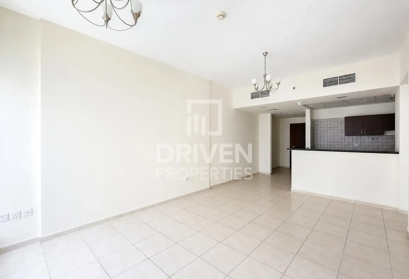Great Location | Modern Layout | Community View