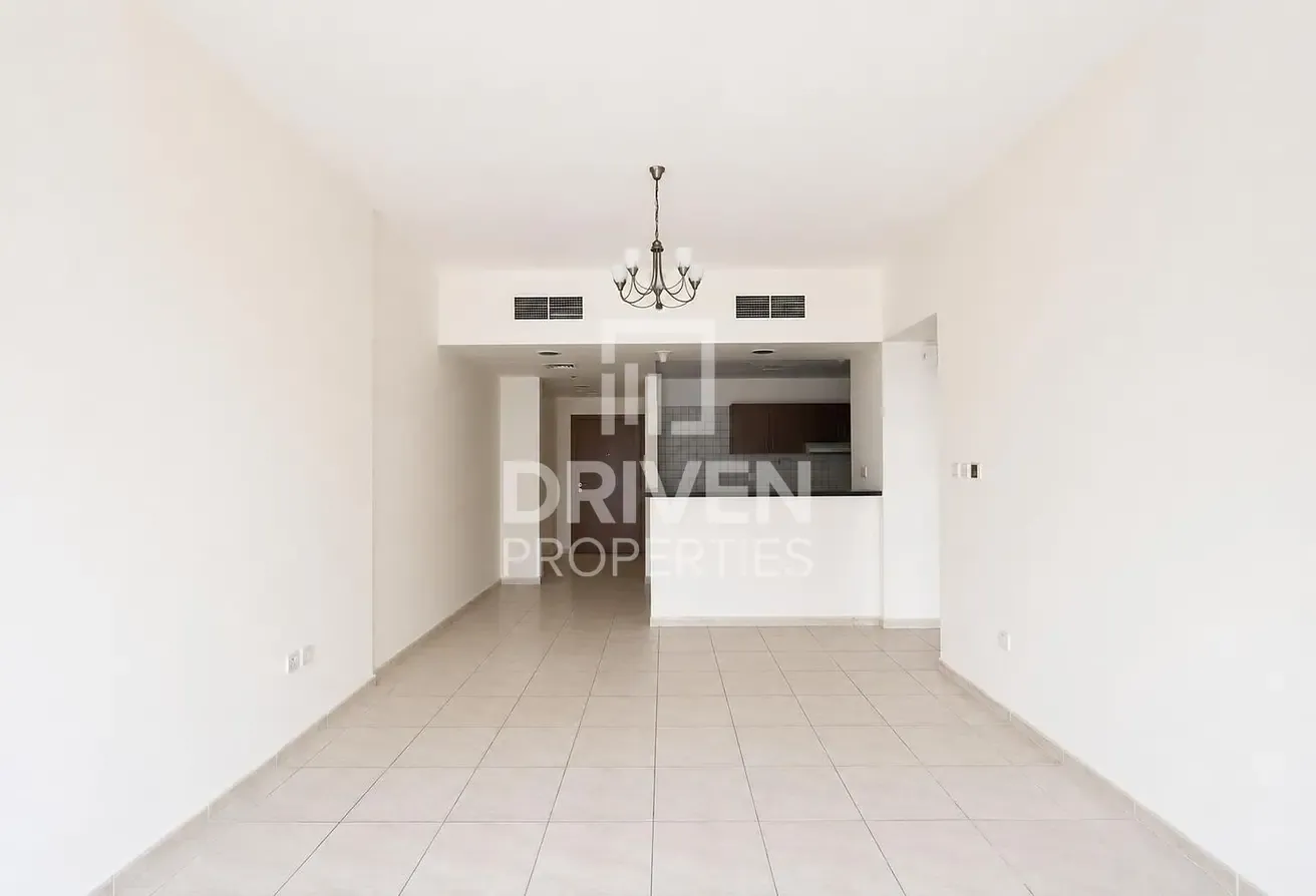 Great Location | Modern Layout | Community View