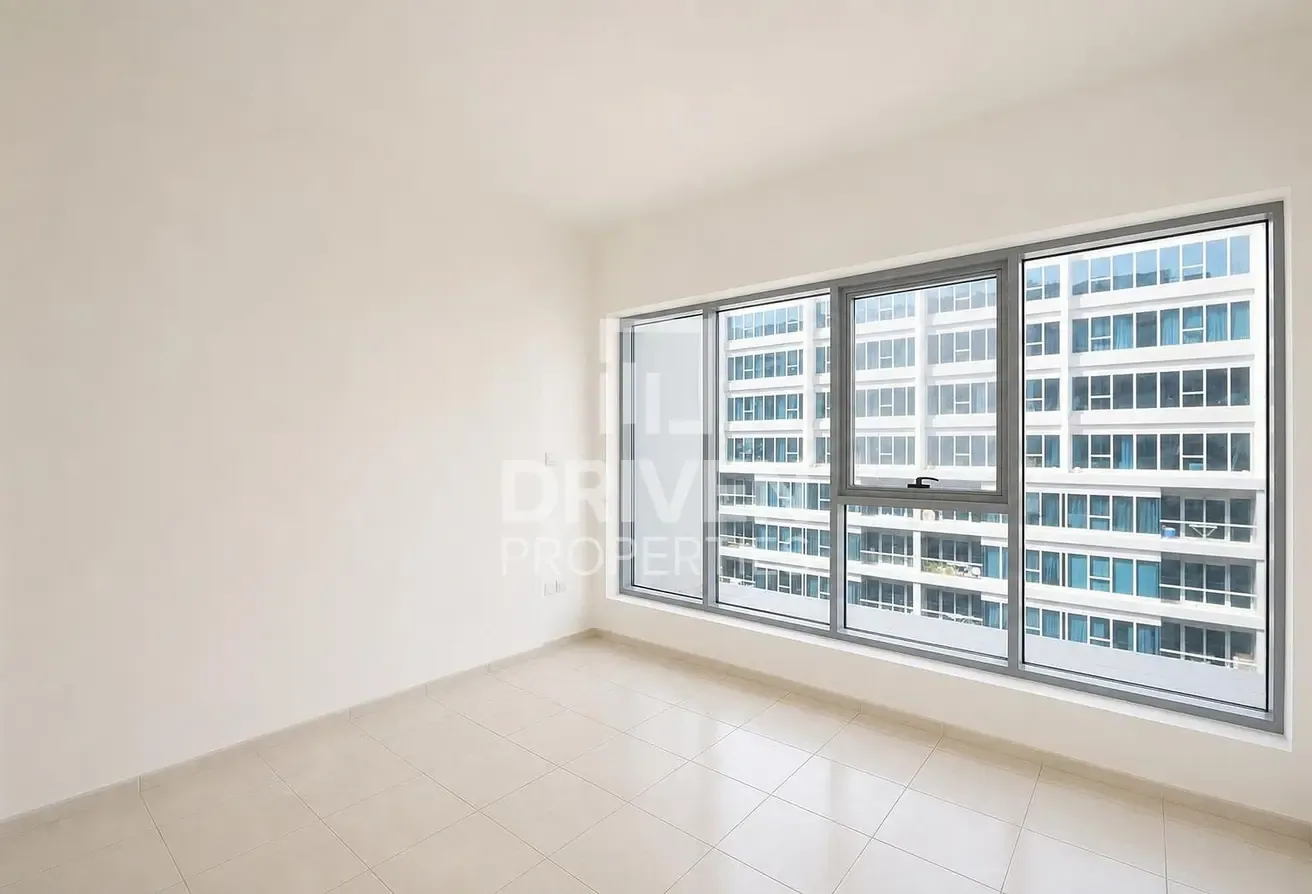Great Location | Modern Layout | Community View