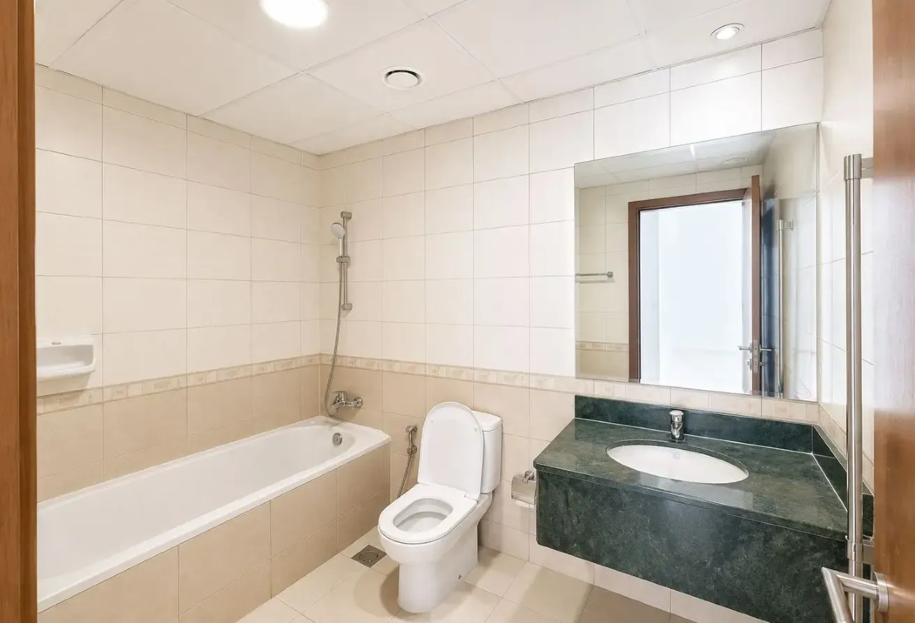 Spacious 1BR | Pool & Gym | Skycourts Tower D,DLRC
