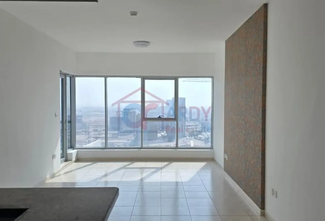 On Rental 2 bed bigger unit spacious in Skycourts