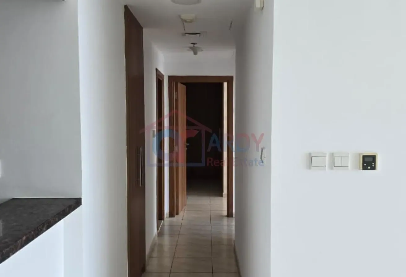 On Rental 2 bed bigger unit spacious in Skycourts