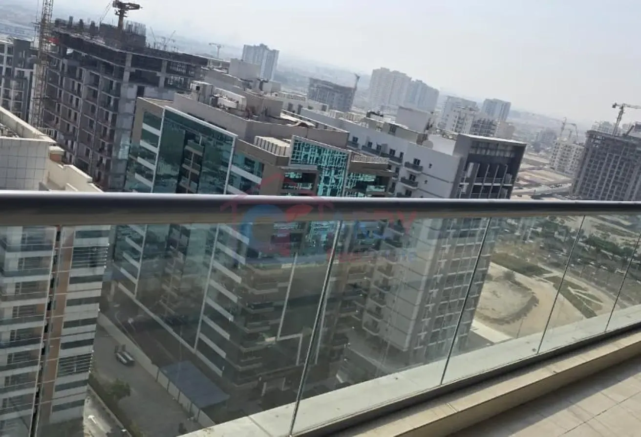 On Rental 2 bed bigger unit spacious in Skycourts