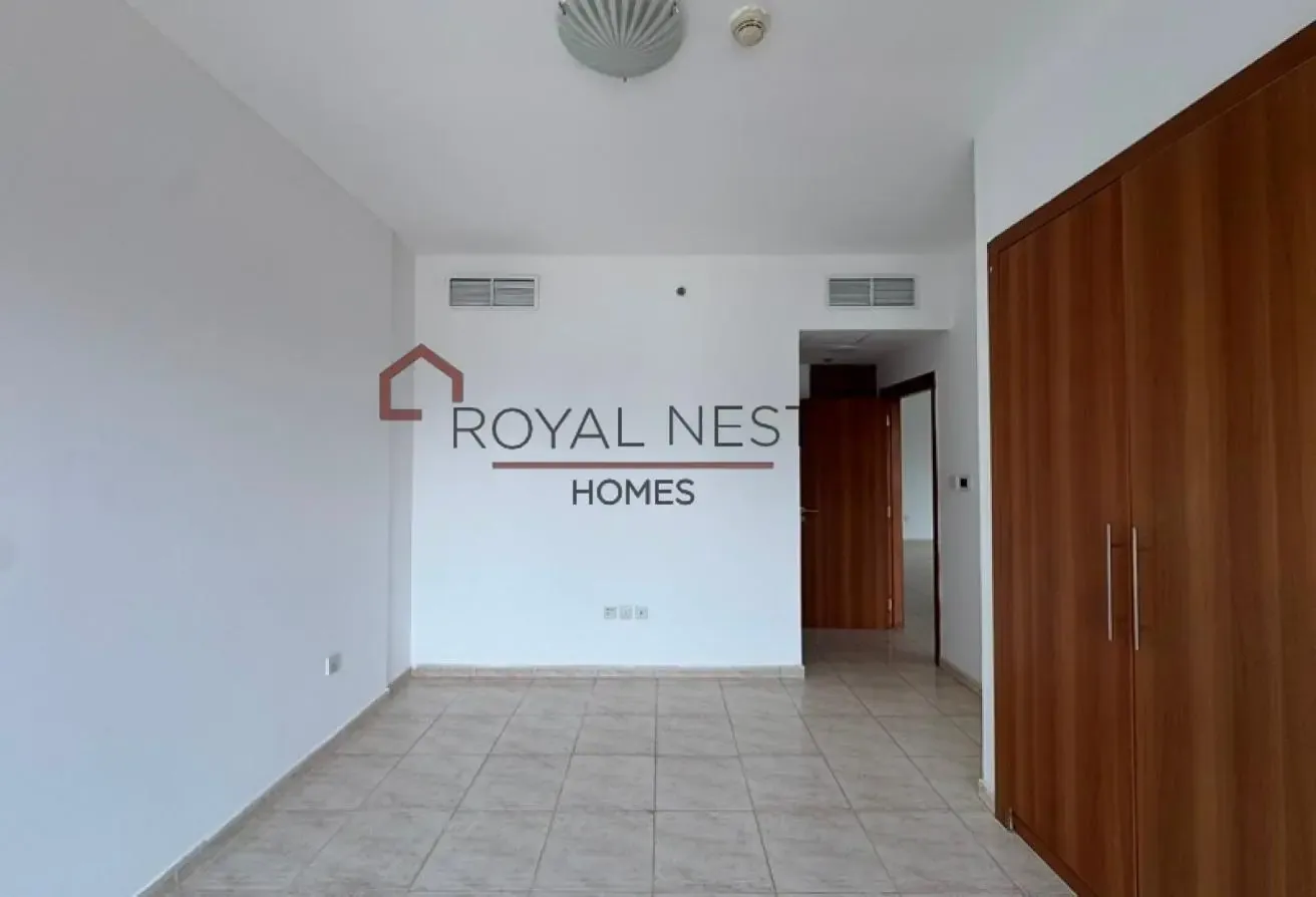 Corner Unit | Semi Closed Kitchen | Ready to Move