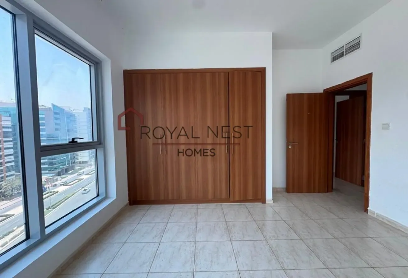 Corner Unit | Semi Closed Kitchen | Ready to Move