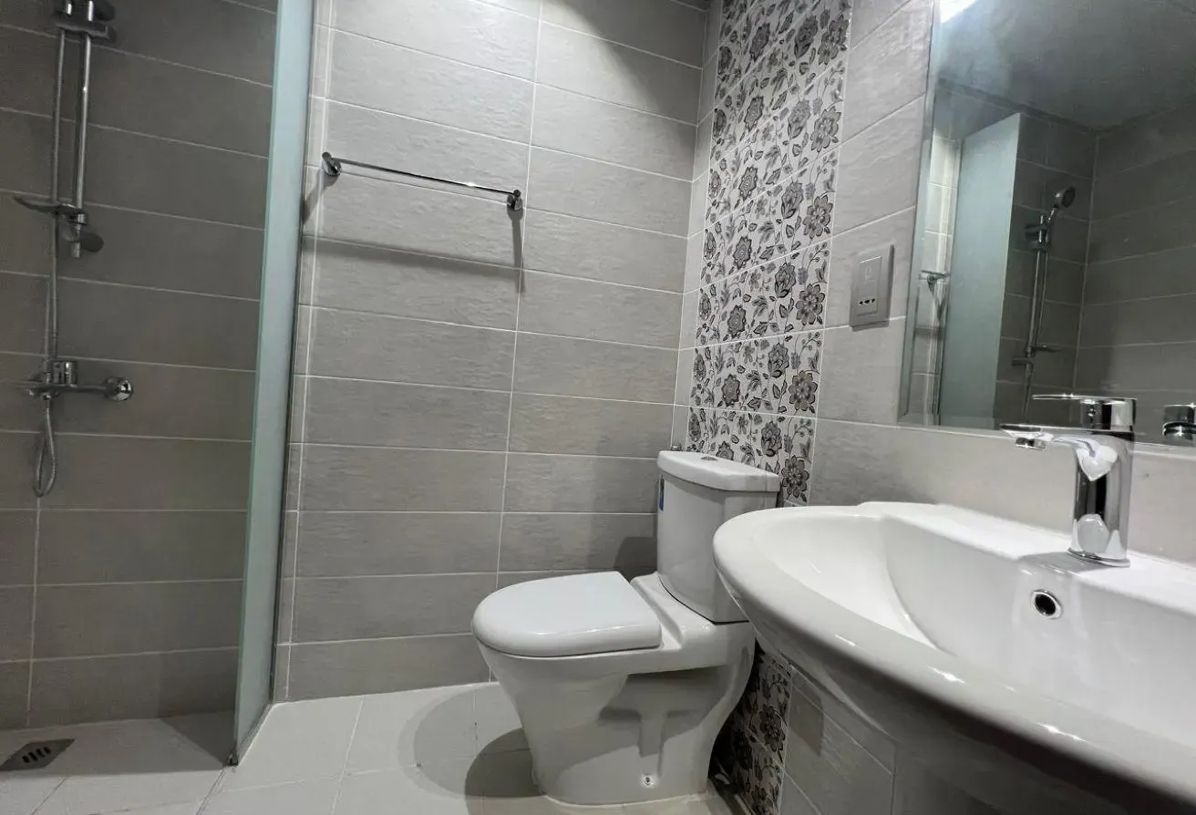 Bright Studio | 1 Bath | Balcony | Skycourts D