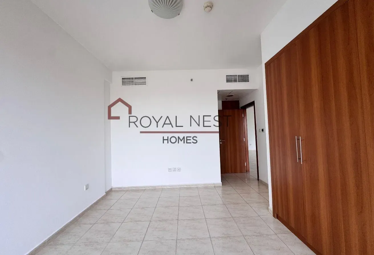 Ready to Move | 4 CHQ'S | Family Living