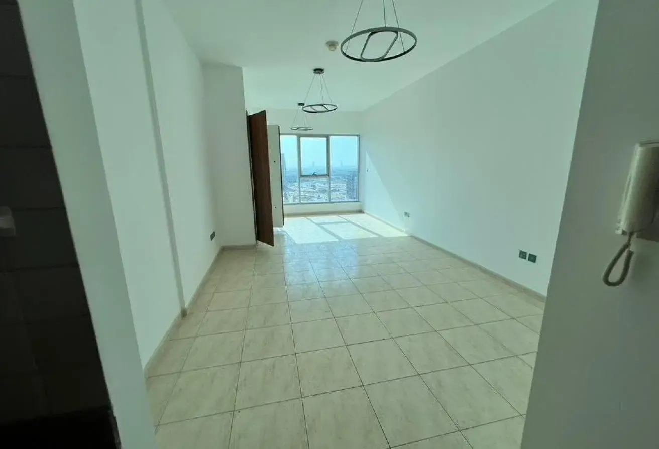 Studio Living | Open Kitchen | Built-In Wardrobe