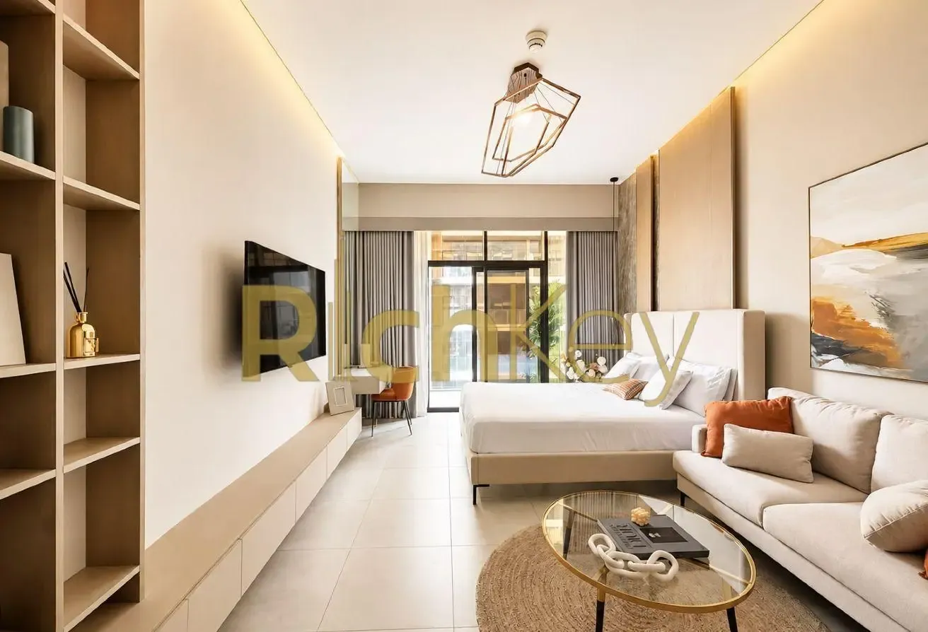 Fully Furnished|Modern Studio|Near Entrance & Exit