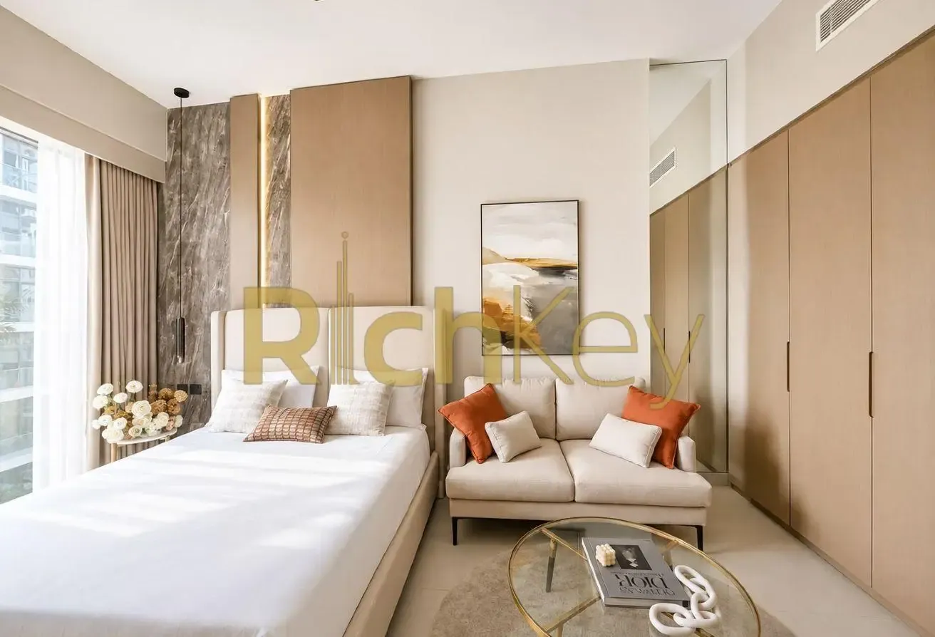 Fully Furnished|Modern Studio|Near Entrance & Exit