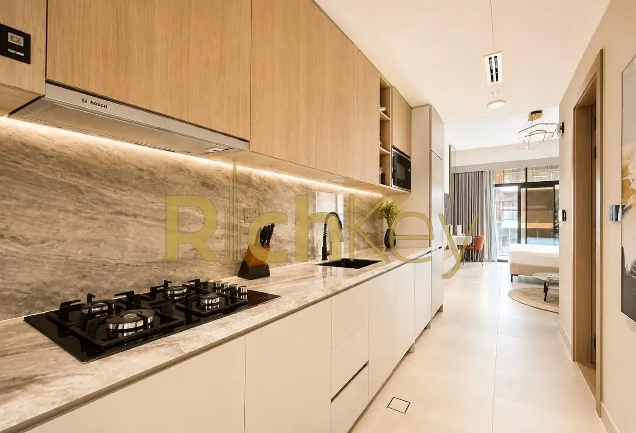 Fully Furnished|Modern Studio|Near Entrance & Exit