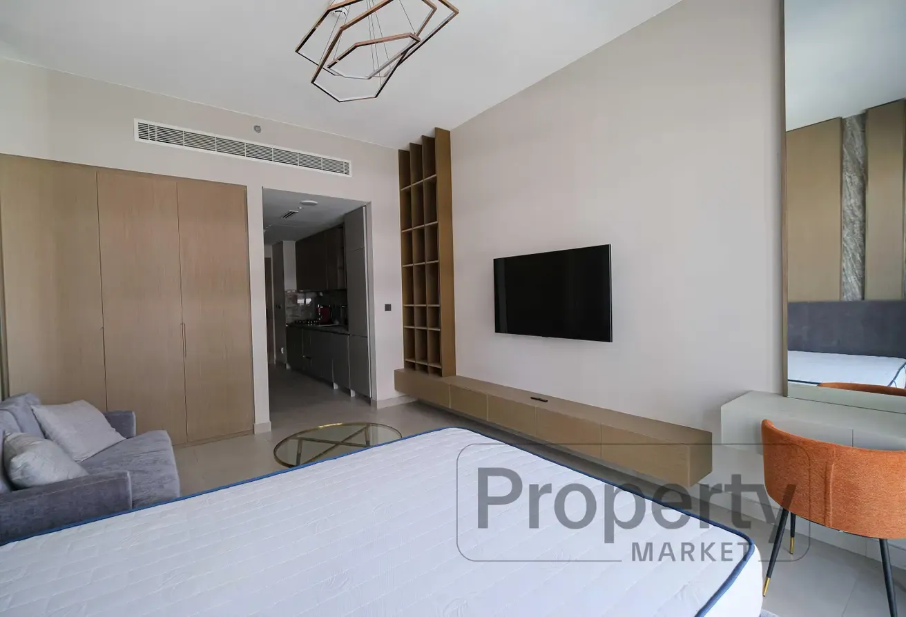12 Payments Option | Furnished | Balcony