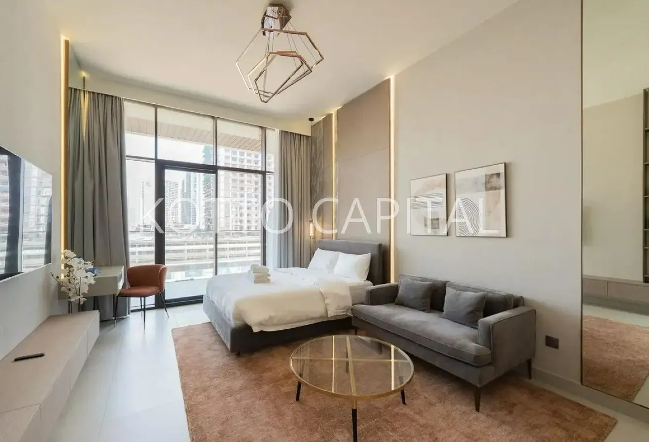 Fully Furnished | Mid Floor | Open View