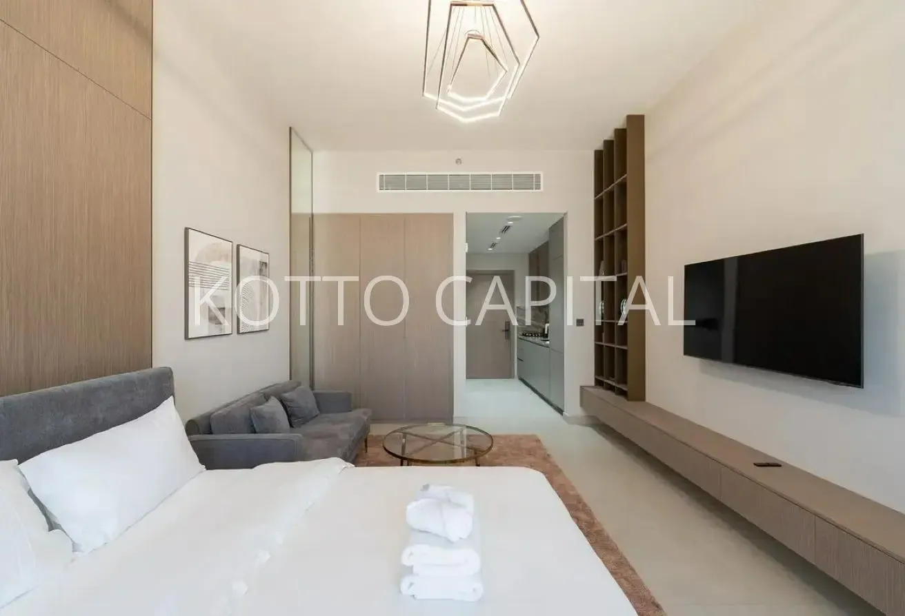 Fully Furnished | Mid Floor | Open View