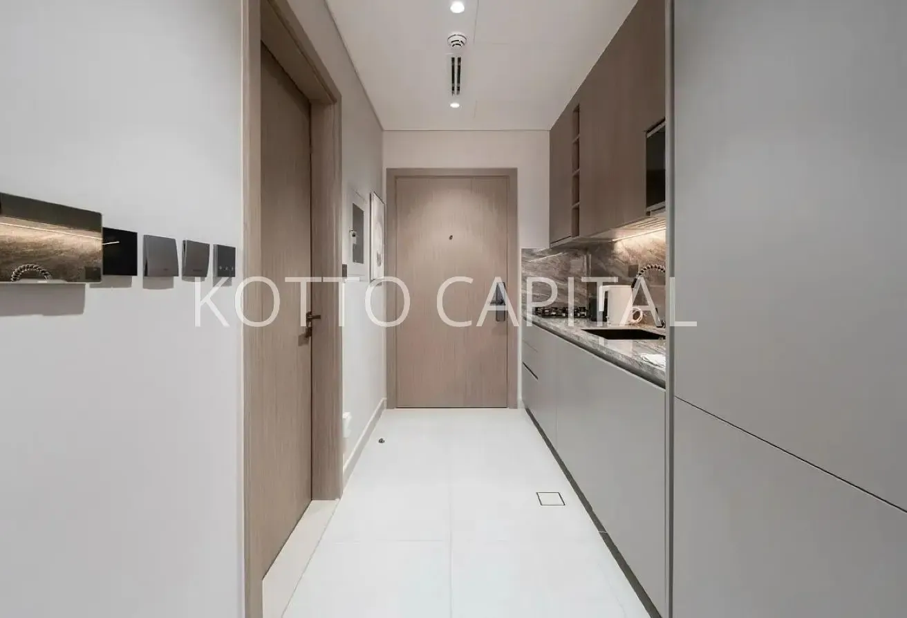 Fully Furnished | Mid Floor | Open View