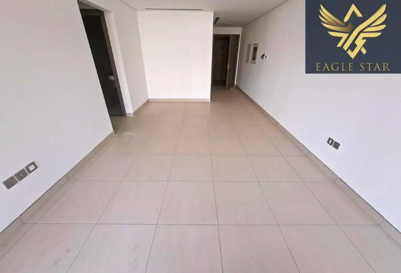 1 BR Apartment GYM POOL PARKING with Landmark View
