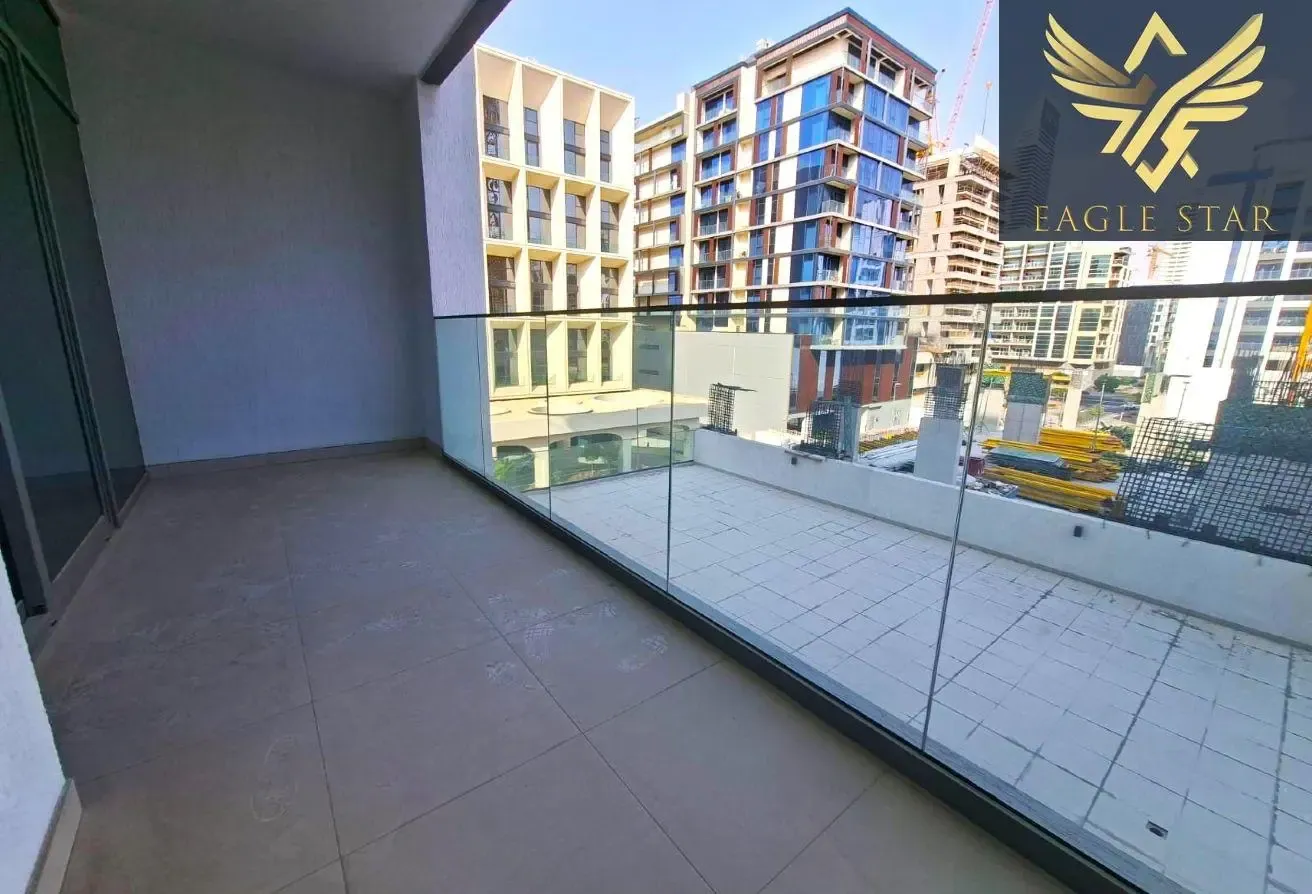 1 BR Apartment GYM POOL PARKING with Landmark View