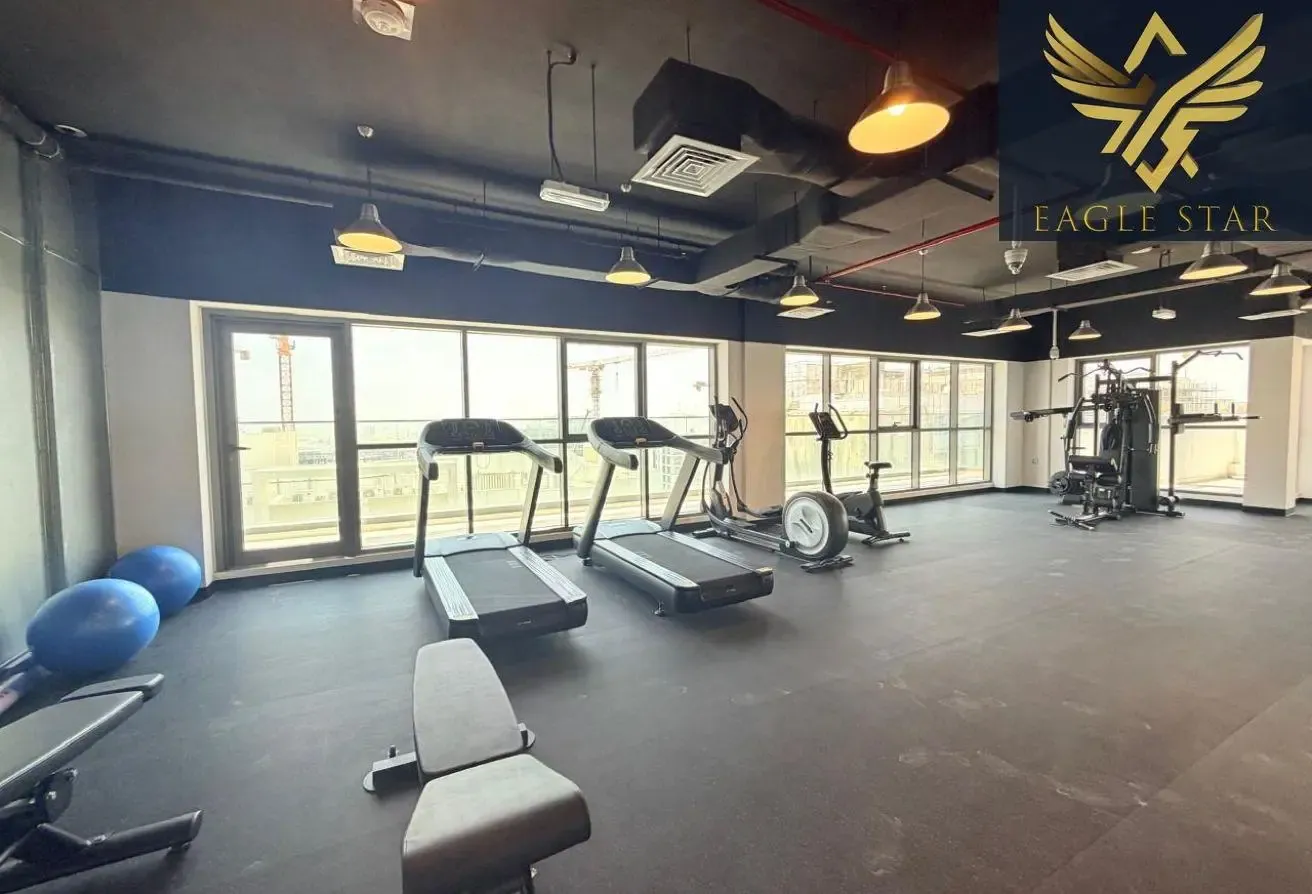 1 BR Apartment GYM POOL PARKING with Landmark View