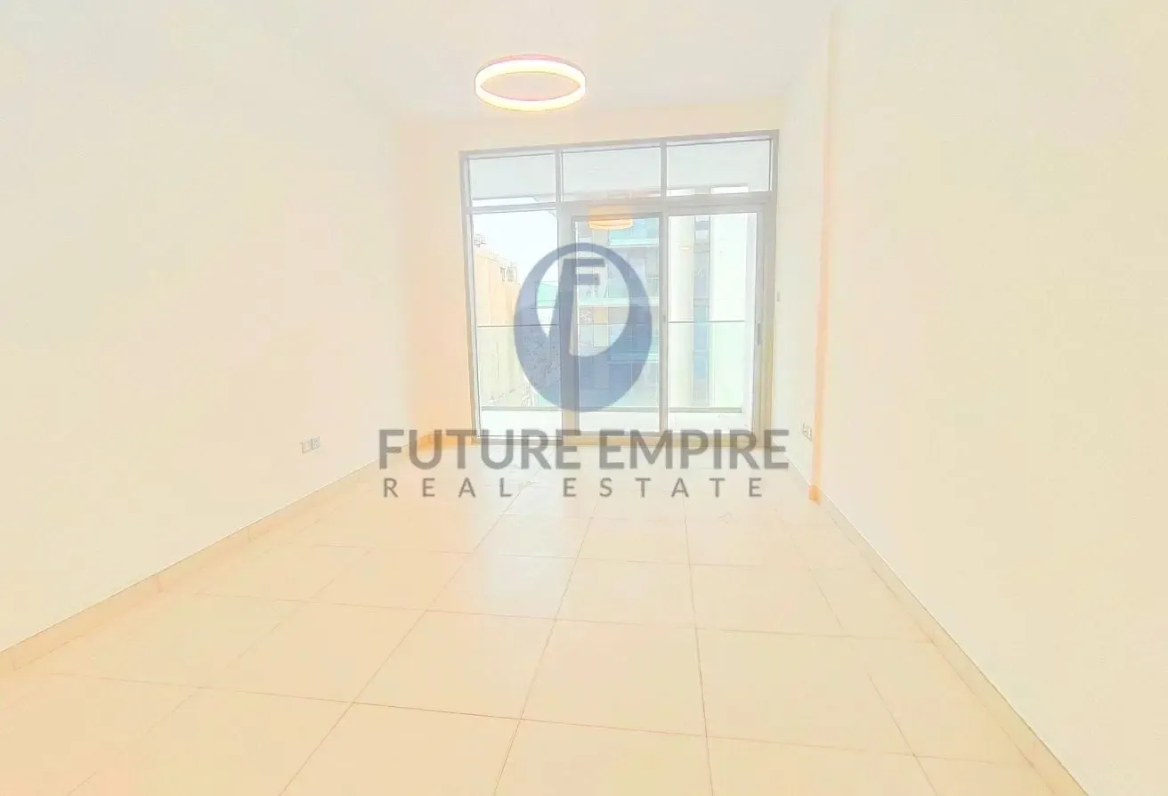 Be the First Tenant | Luxury 1BHK | Closed Metro
