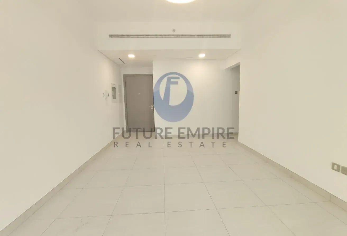 Be the First Tenant | Luxury 1BHK | Closed Metro
