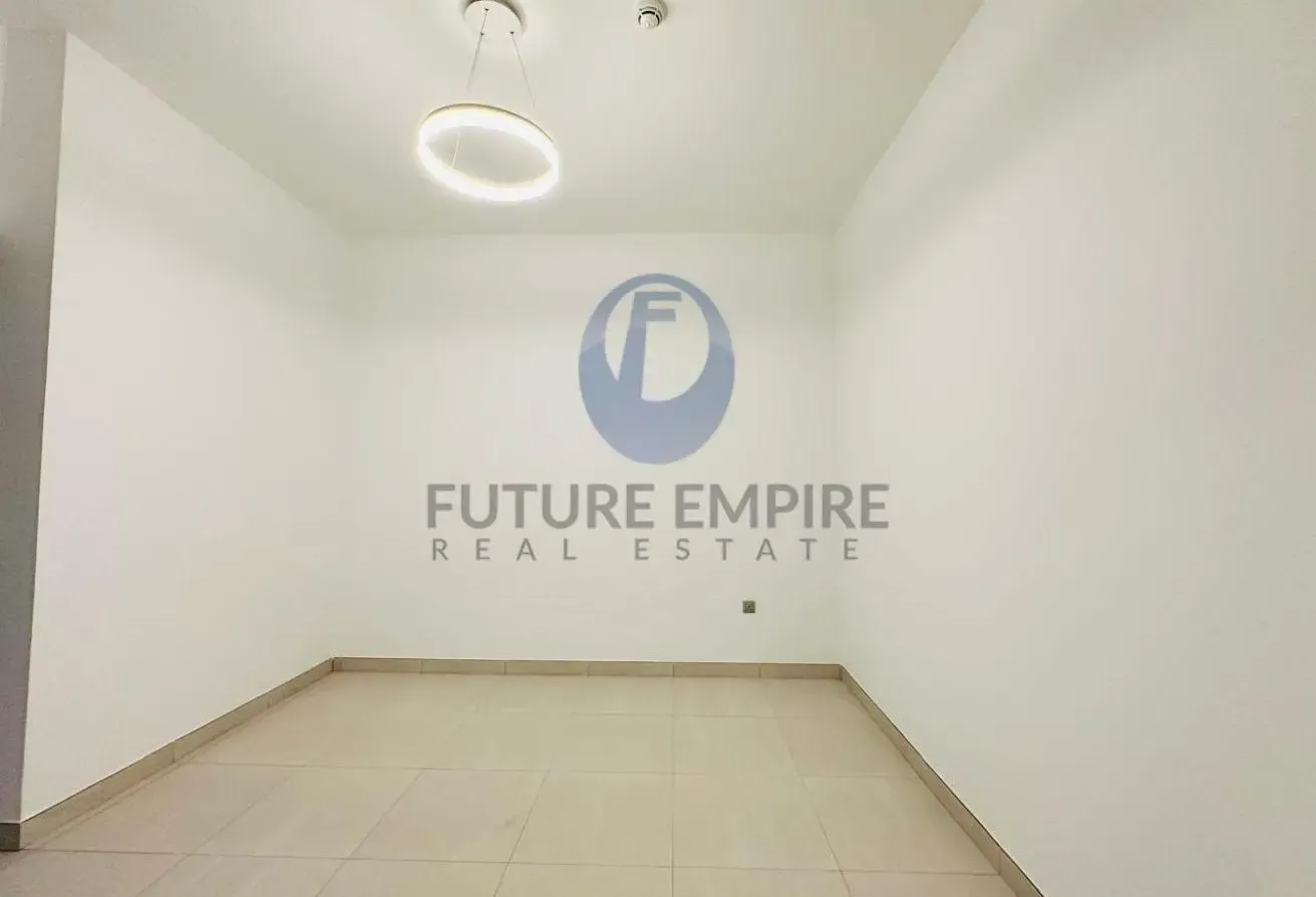 Modern 1 Bedroom | Balcony | Prime Location