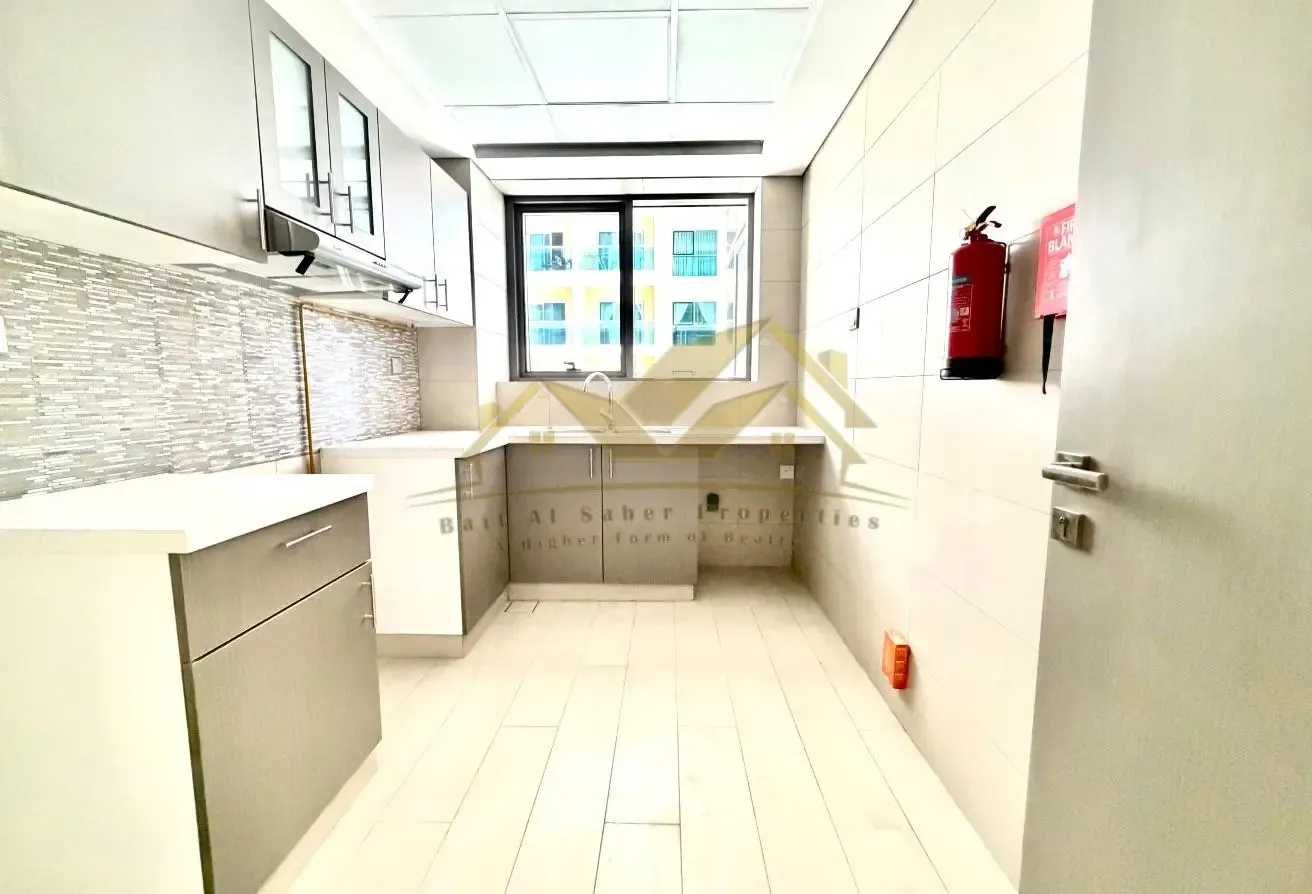 2 BR Apartment with Landmark Views in Al Satwa