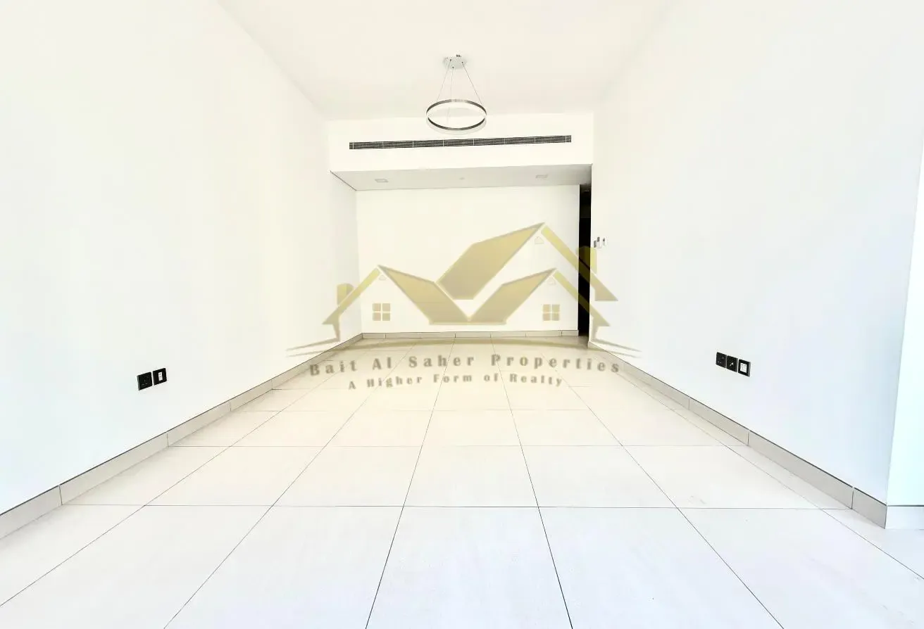 2 BR Apartment with Landmark Views in Al Satwa