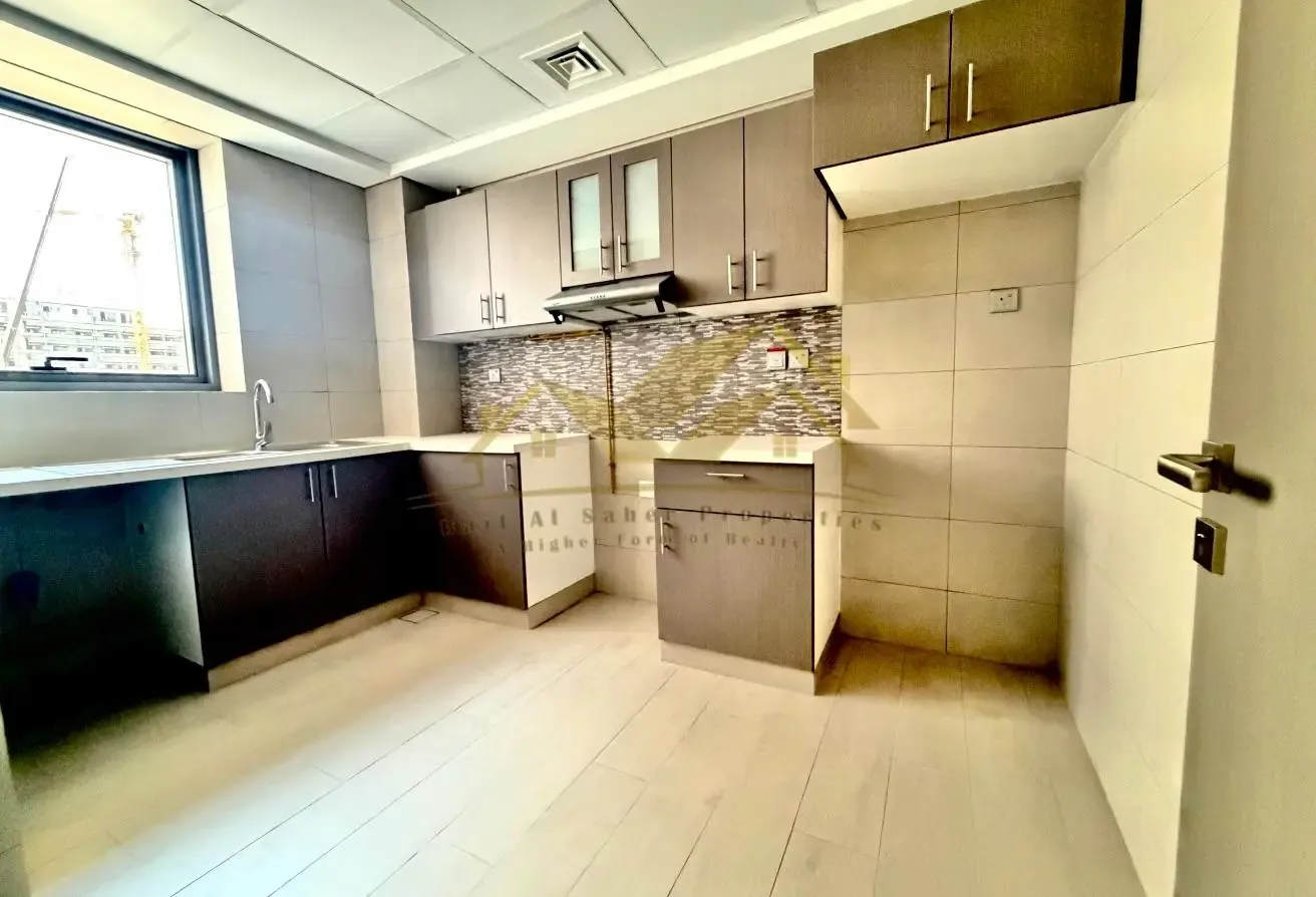1 BR Apartment in Al Satwa with Landmark View