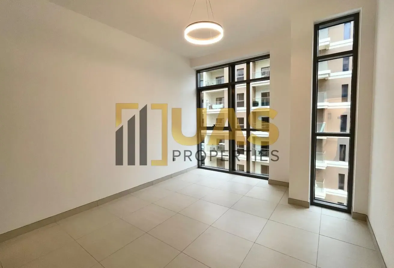 Vast 1bhk | Near metro | Chiller free