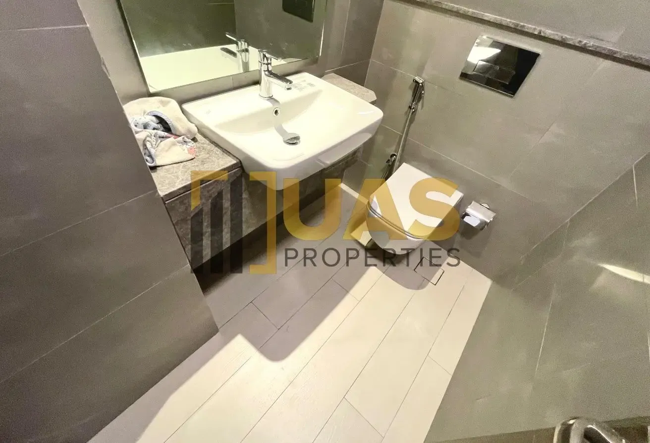 Vast 1bhk | Near metro | Chiller free