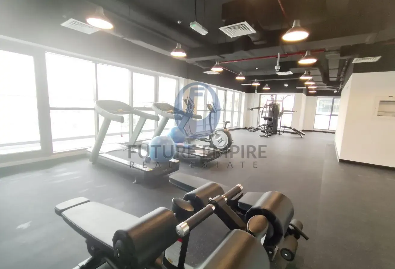 1 Month Free | First Tenant|Brand-New|Close to Mtr