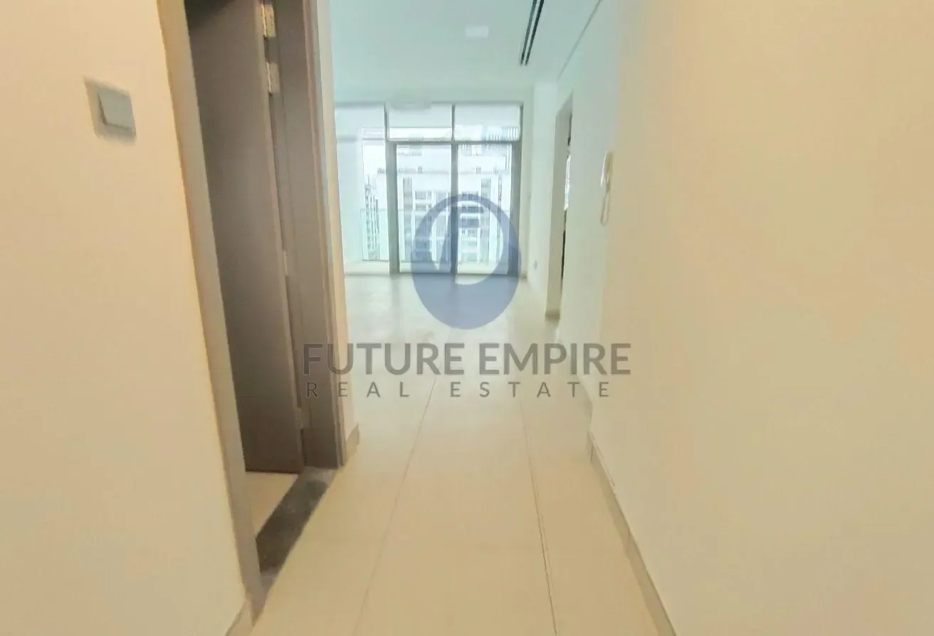 1 Month Free | First Tenant|Brand-New|Close to Mtr