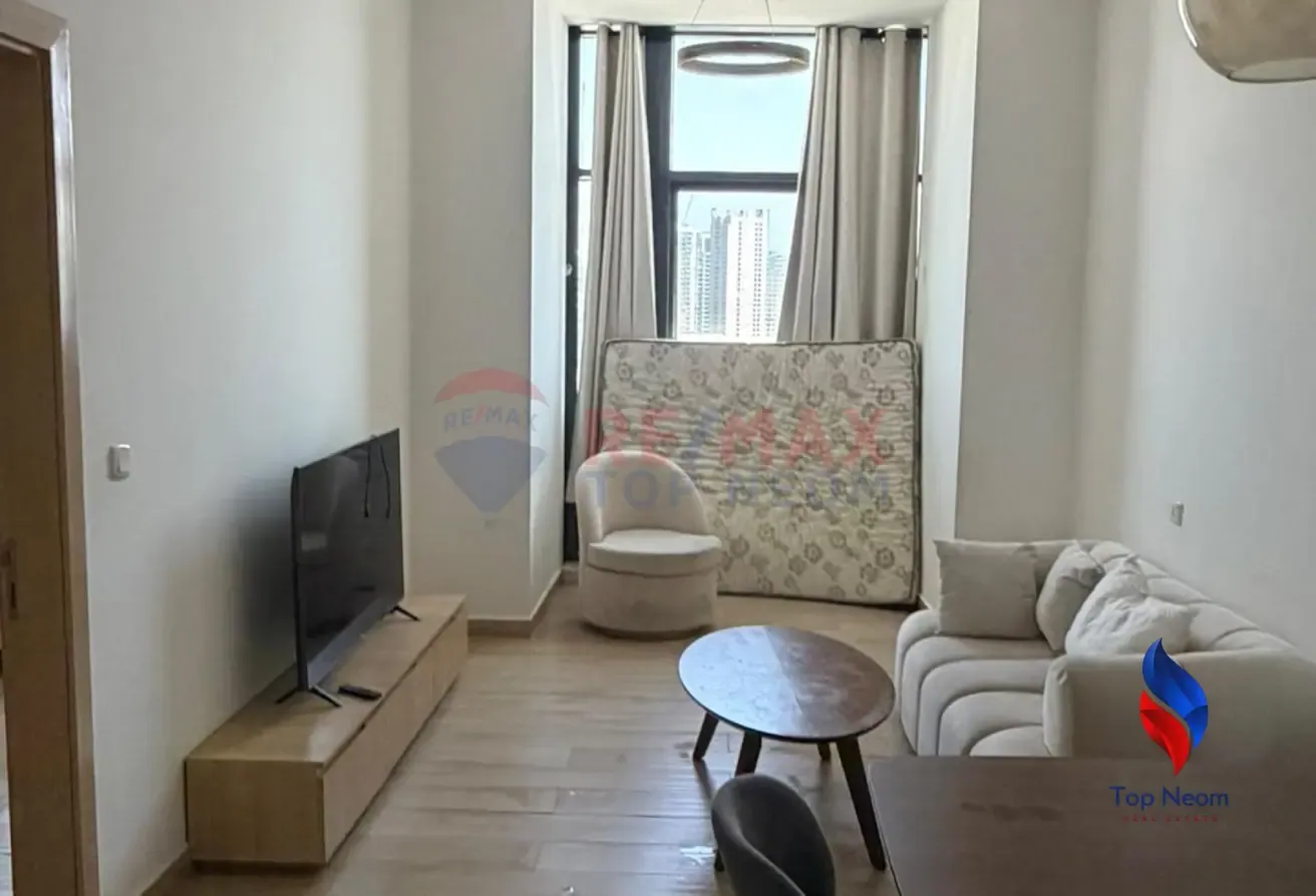 PRIME LOCATION || FULLY FURNISHED || VACANT