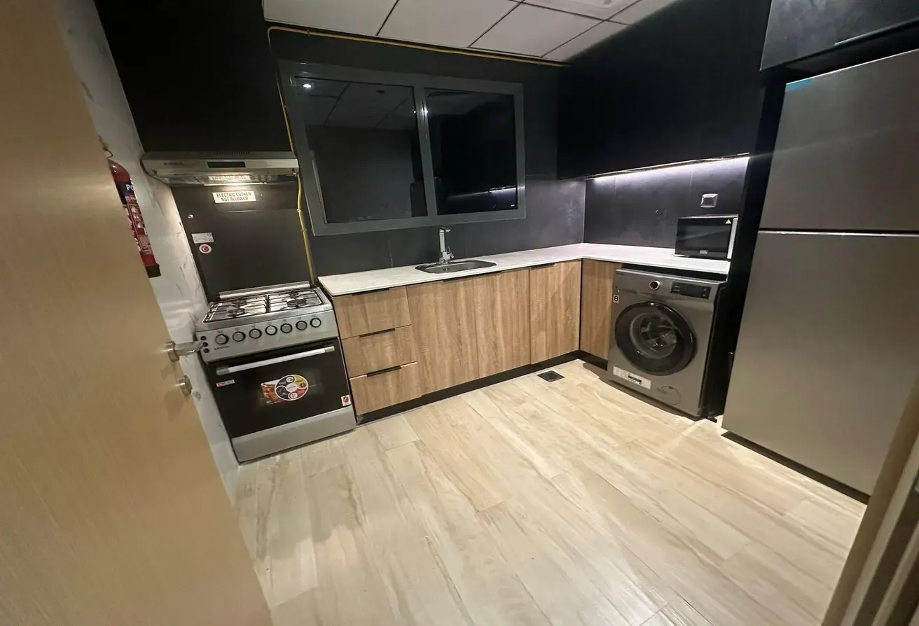 Fully Furnished | Naer Circle Mall | Available Now