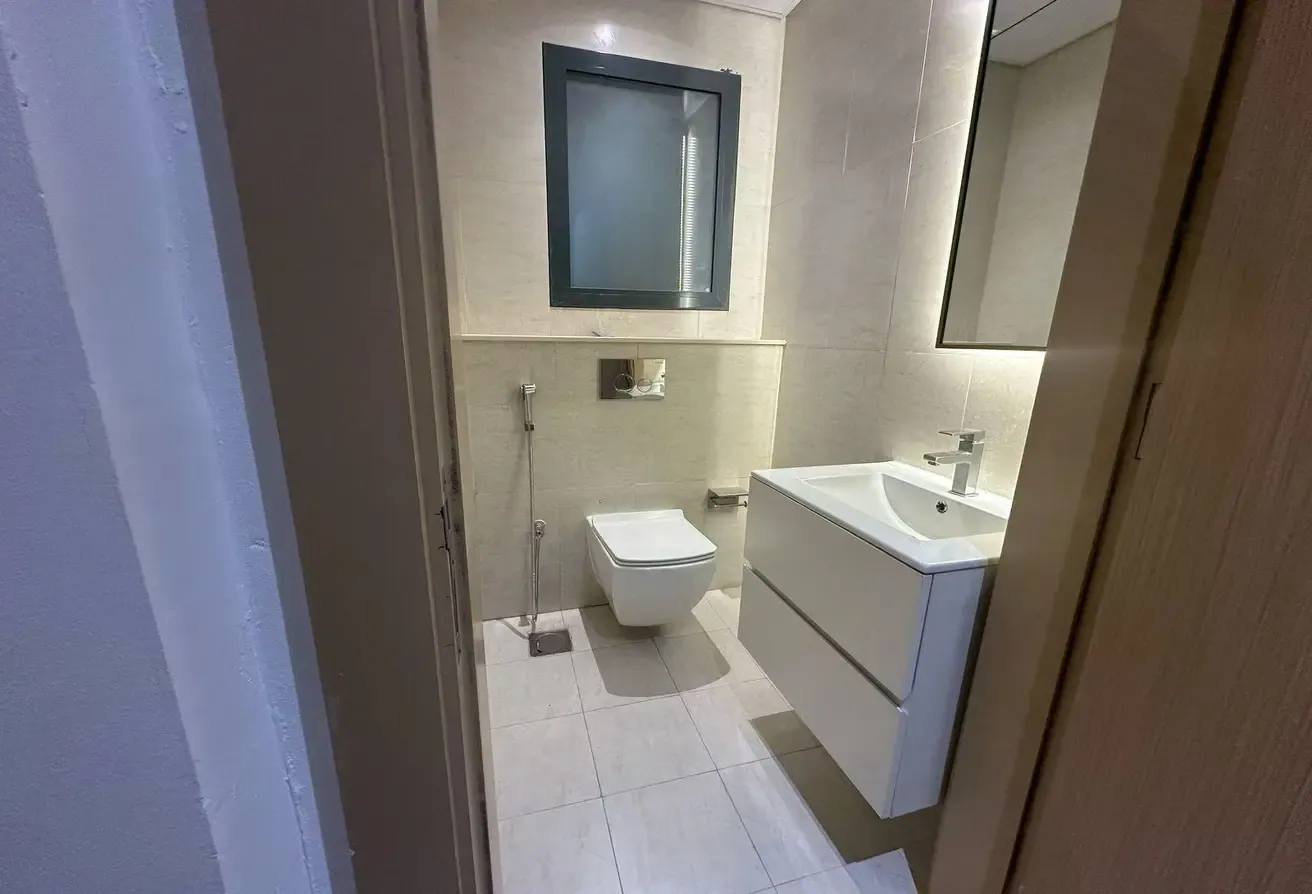 Fully Furnished | Naer Circle Mall | Available Now
