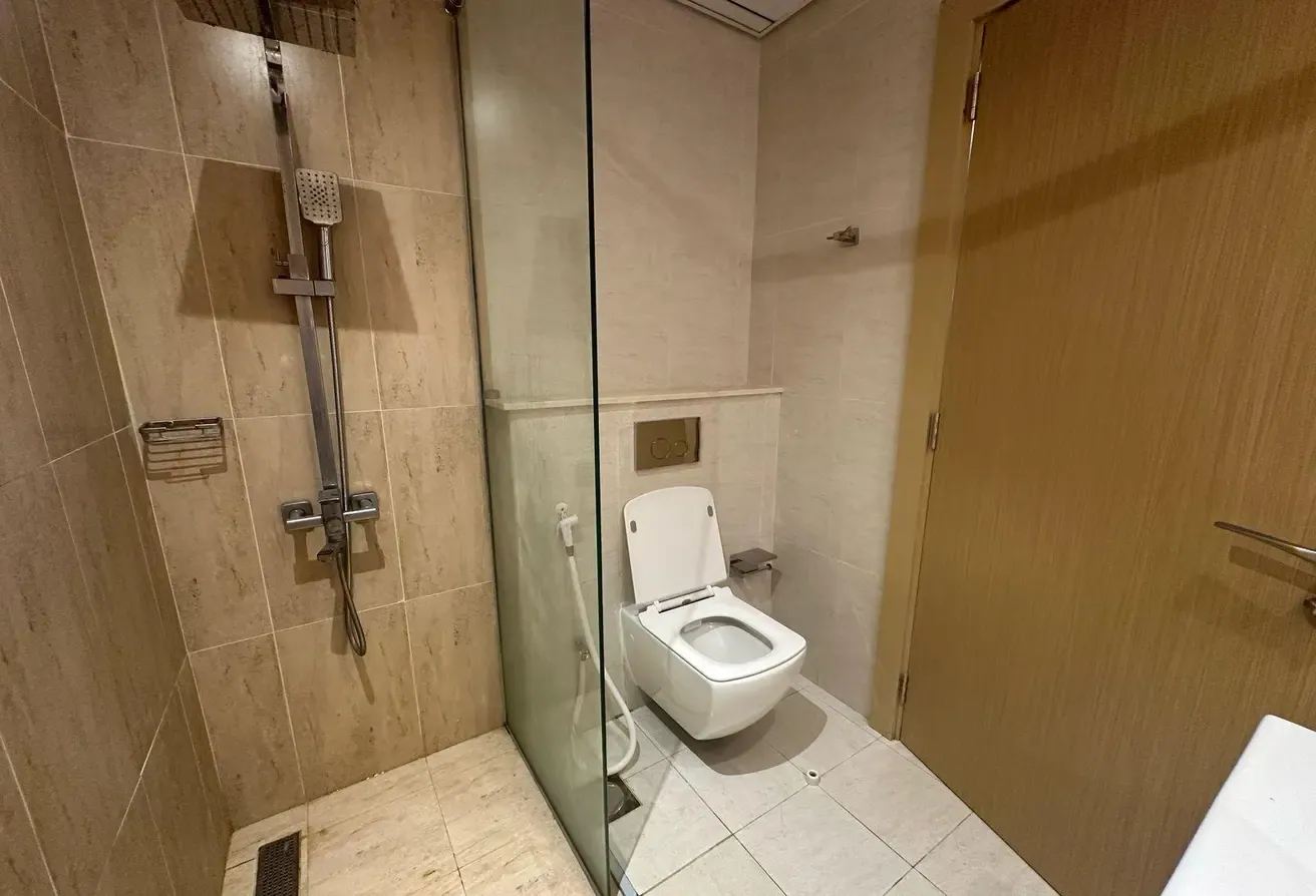 Fully Furnished | Naer Circle Mall | Available Now