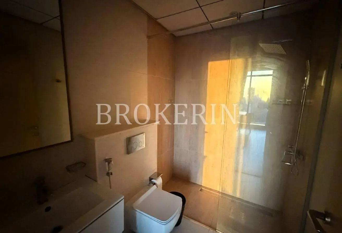 FULLY FURNISHED | PRIME LOCATION | BRIGHT INTERIOR