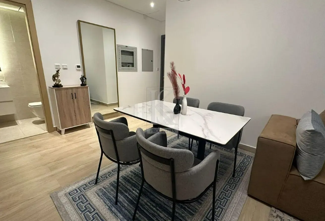 Fully Furnished | Prime Location | Community View