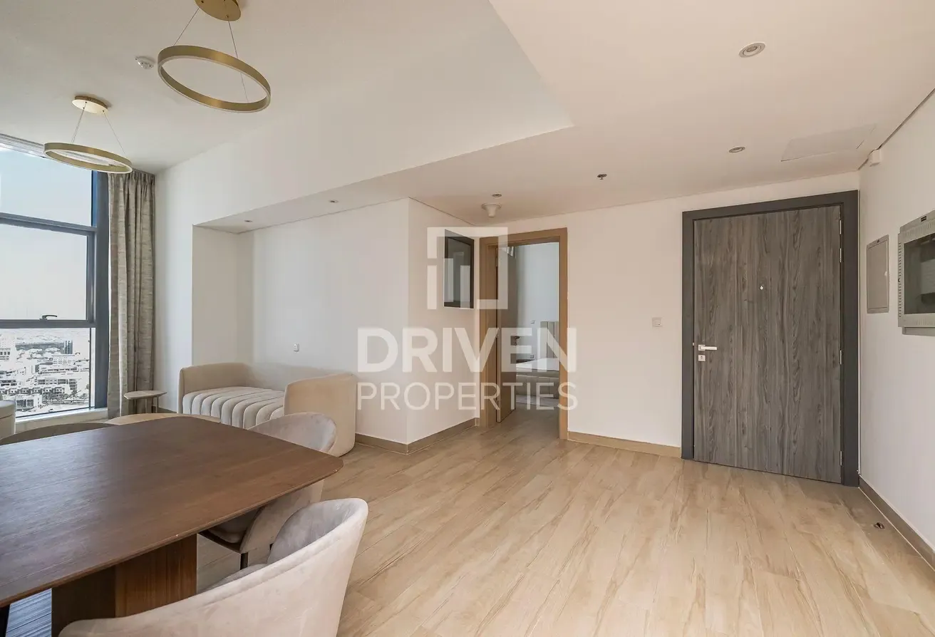 No Agents | Annual Contract Only | Prime Location