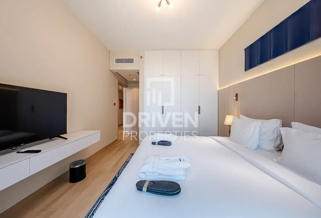 Bills Included | 4 Cheques | Ready to Move in