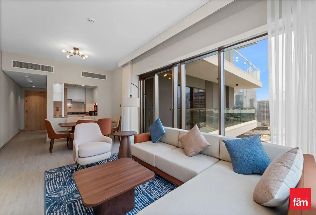 Luxurious apt with serviced amenities